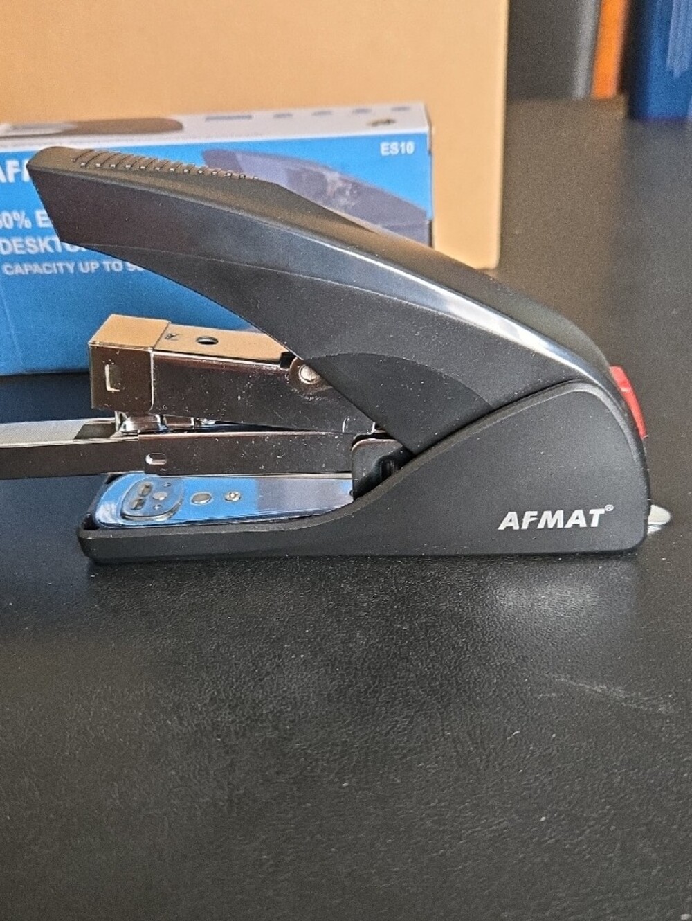 Black Desktop Stapler - 50% Effort Reduced, 50-Sheet Capacity - Picture 4 of 5